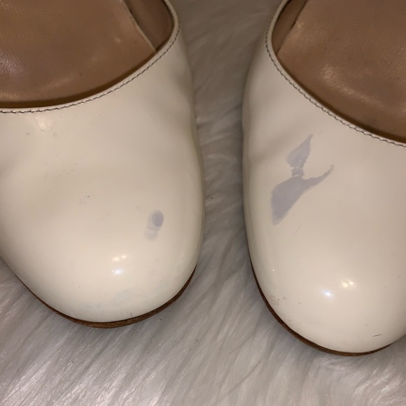 Christian Louboutin - Picture 4 of 8